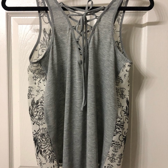 Vera Wang Princess tank top blouse - Picture 2 of 3